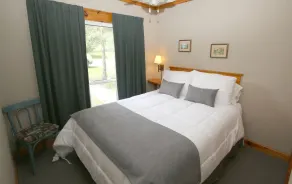 Elmhirst's Resort - Chambre