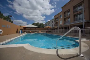 Courtyard Memphis East/Bill Morris Parkway - Piscine