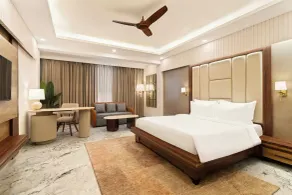 Country Inn Dehradun - Room