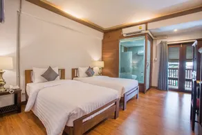 Night Bazaar Inn - Chambre