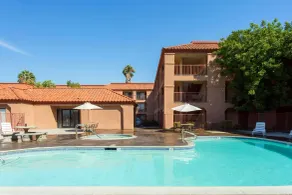 Days Inn by Wyndham Fontana / Rialto - Piscine