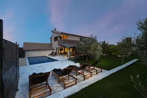 Villa Trabakul ZadarVillas - Piscina