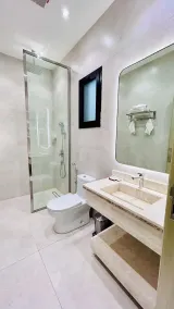 LAVIN SUITES SERVICED APARTMENTS  - Baño