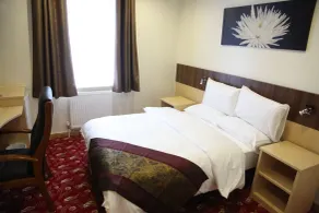 Cambridge Hotel - Room