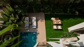 The Ten - Piscina
