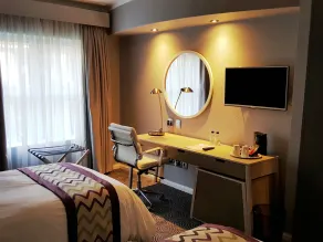 Holiday Inn Johannesburg OR Tambo Airport Hotel by IHG - Room