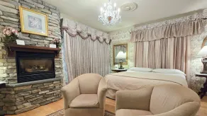 Twin Pine Manor Bed & Breakfast - Værelse