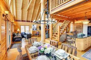 Berkshire Hills Nature Lovers' Log Home Retreat - Interior
