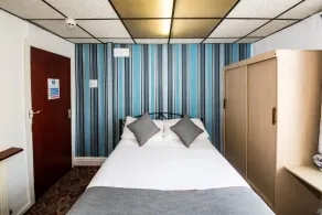 MyRoomz Silver Strand Hotel - Room
