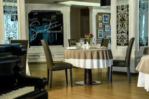 Opera Suite Hotel - Restaurant