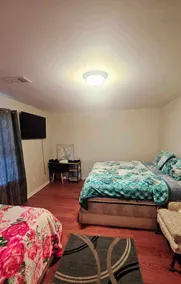 Divine Villa and Resorts 32 Evergreen Ave 1 - Room