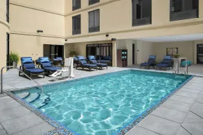 Courtyard by Marriott Wilmington Downtown/Historic District - Piscine