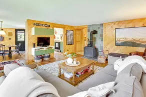 Gorgeous Sunday River Cabin w/ Saltwater Hot Tub! - Interiör