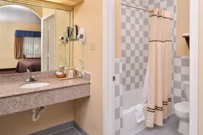 Americas Best Value Inn-Baytown - Salle de bain