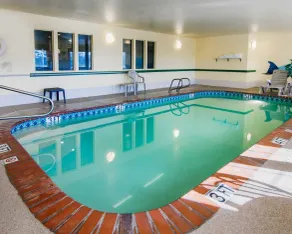 Quality Inn Bend North - Piscine