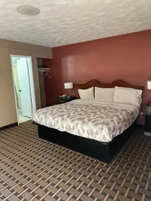 Americas Best Value Inn Franklin - Zimmer