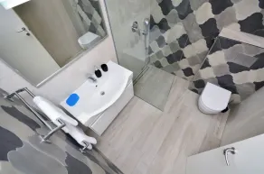 Villa Nina Makarska, sconti per prenotazioni anticipate! - Bagno