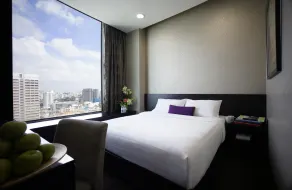 V Hotel Lavender - Habitación