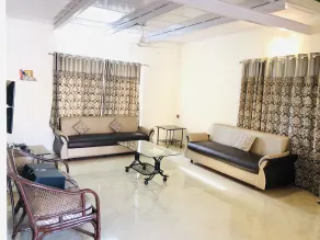 Spicy Mango Villa Gardena - Luxurious Villa In Karjat - Lobby sitting area