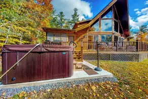 Hot Tub, Lake Views! All-Season Hinsdale Haven - Interiør