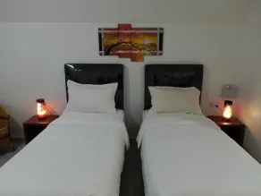 Madu Tiga Beach and Resort - Chambre