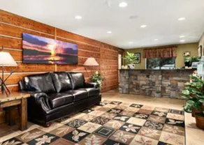 Travelodge by Wyndham Gardiner Yellowstone Park North Entr - Lobby