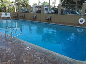 PB Surf Beachside Inn - Piscine