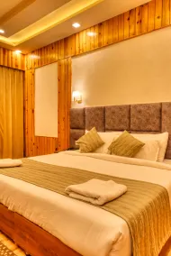 Qcent Woods Resort & Spa, Rishikesh - Værelse