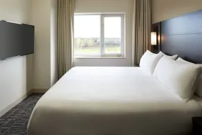 Residence Inn by Marriott Montreal Airport - Chambre