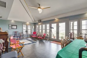 Waterfront Maryland Retreat w/ Dock & Bay View! - Interiör