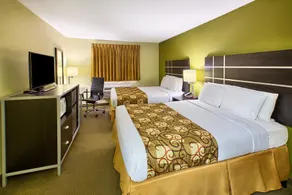 Country Hearth Inn of Knightdale - Room