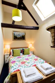 River Nene Cottages - Camera