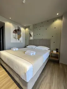 Azura Ksamil Hotel - Zimmer