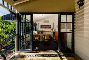 Bowen Terrace Accommodation - Reception