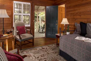 Glen-Ella Springs Hotel & Restaurant - Room