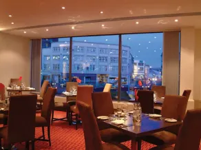 The Dragon Hotel - Restaurant