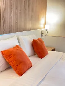Laemsing Natural Beach Resort - Zimmer