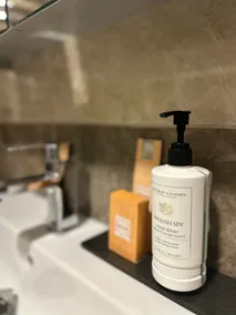 12 rooms hotel - Bathroom