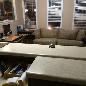 Budget Inn - Scottsboro - Lobby sitting area