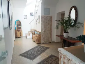Knidos Hotel - Interior entrance