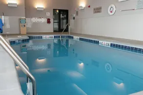 Courtyard by Marriott Elkhart - Pool