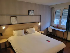 ibis Chateauroux - Room