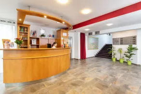 Hotel Plus - Réception