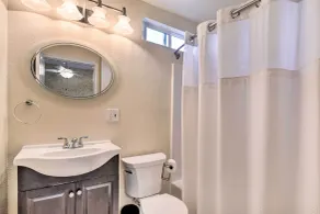 Updated Bay Area Abode Near Beach & Dtwn SF! - Badrum