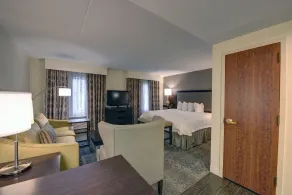 Hampton Inn & Suites Rockville Centre - Chambre