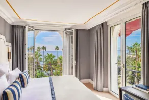 Hôtel Barrière Le Majestic Cannes - Vue de la chambre