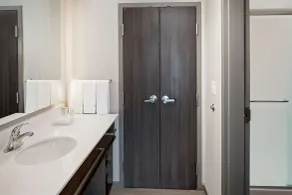 Homewood Suites by Hilton Ronkonkoma - Room