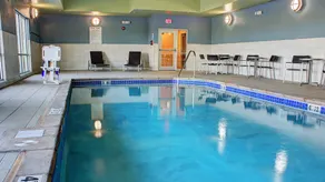 Holiday Inn Express Spencer by IHG - Pool