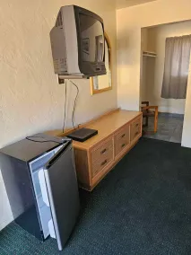 Discovery Inn Vallejo I 80 Near Napa CA - Chambre