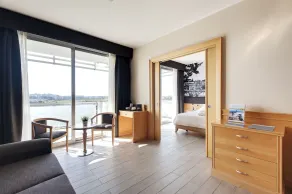 Occidental Aran Park - Room